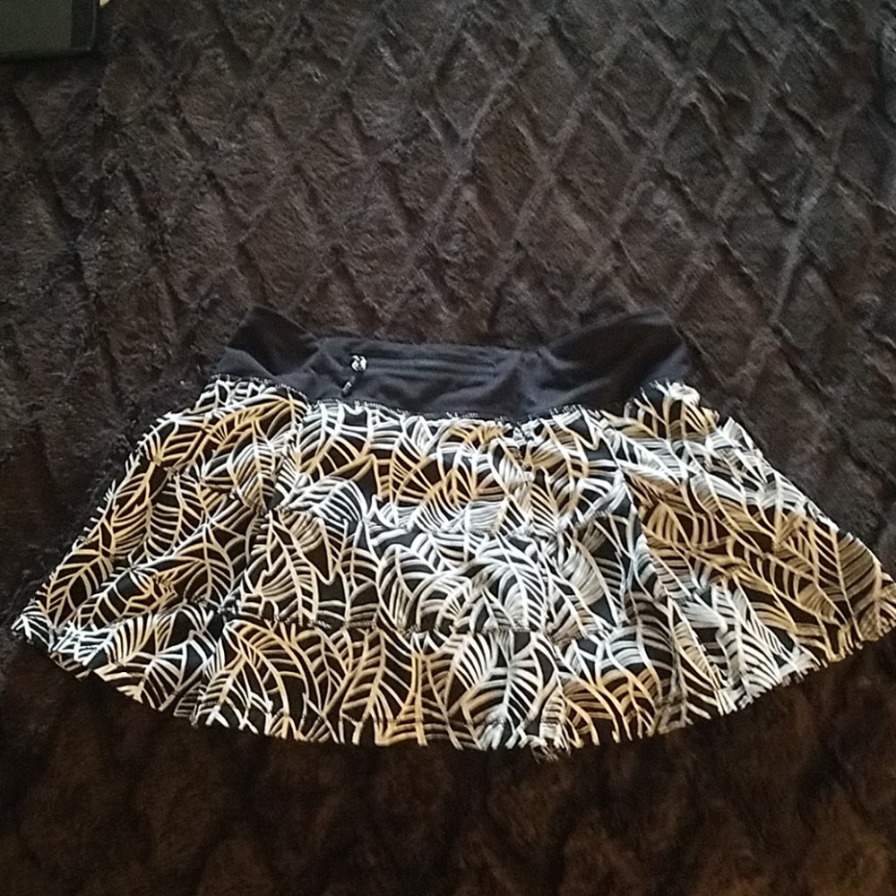 lululemon athletica Black and White Printed Skirt